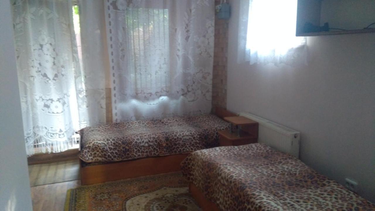 Уютный Дом У Моря 敖德萨 外观 照片